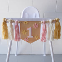 Load image into Gallery viewer, Groovy Daisy High Chair Garland
